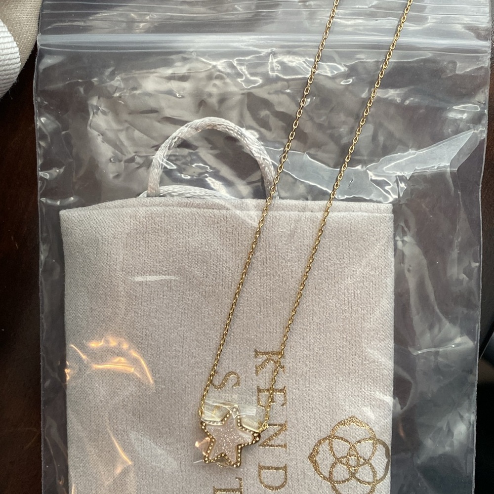 Kendra Scott Star Necklace